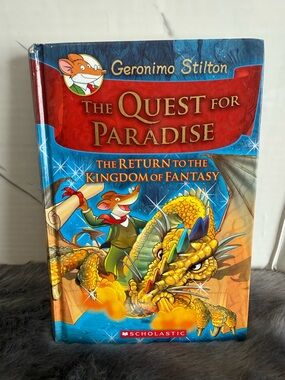 Scholastic Geronimo Stilton: The Quest for Paradise - Blue & Red Cover